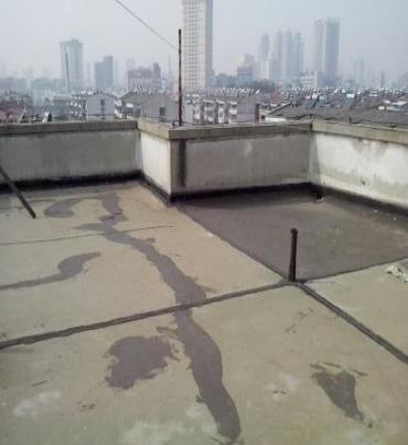 波密漏水维修 楼顶漏水是什么原因，楼顶漏水维修方法是什么?